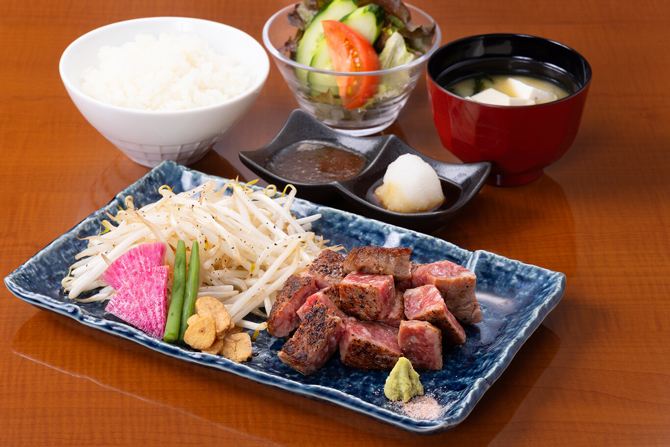 鉄板 BANANA STEAK