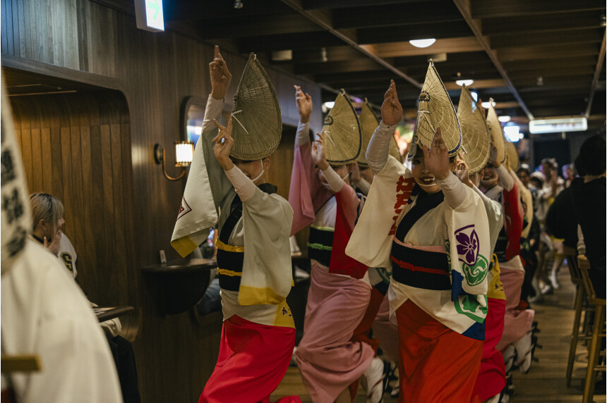 サクヨンの各所でもパフォーマンスを披露